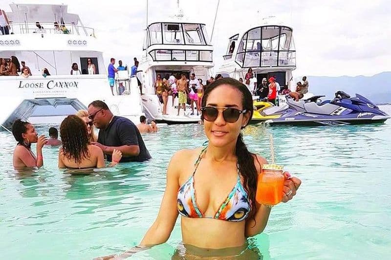 Croisière le vendredi soir dans le port de Kingston, croisière le dimanche sur la plage ou charter Our Boats