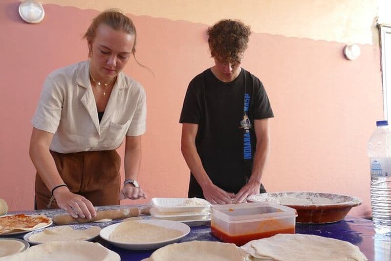 Cours de cuisine en petit groupe avec visite de l'ancienne médina de Rabat