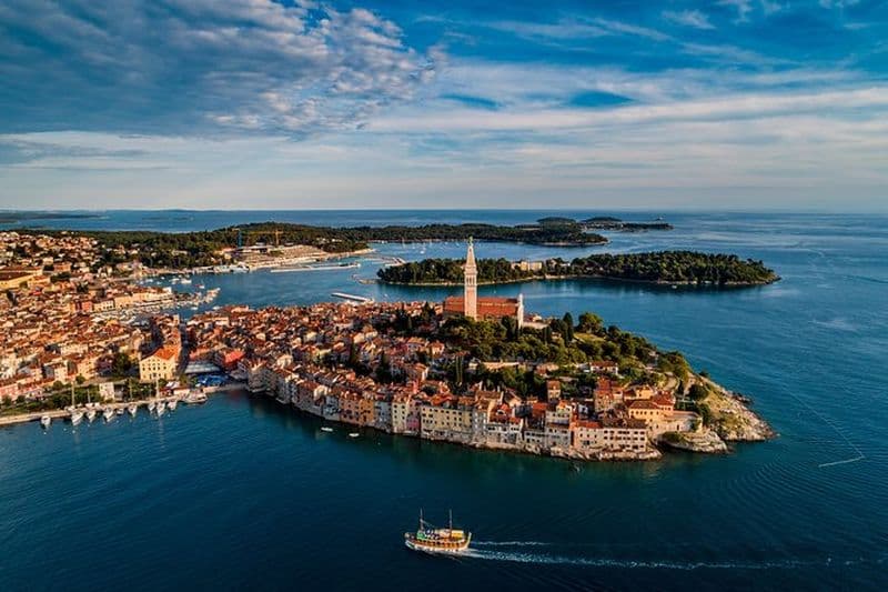 Excursion quotidienne privée à Rovinj et Poreč avec dégustation de vin incluse au départ de Pula