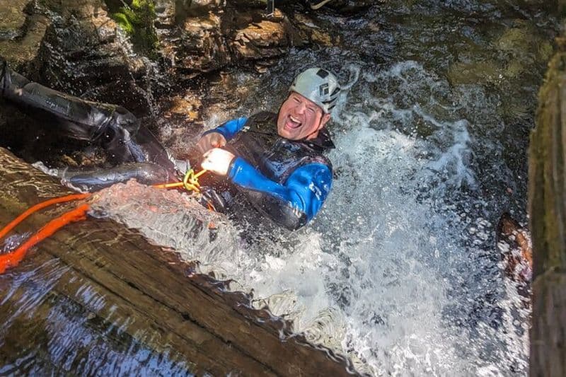 Expérience de canyoning d'une demi-journée à Revelstoke