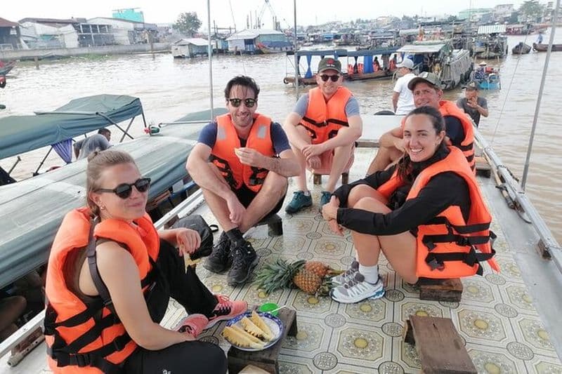 Excursion d'une journée à vélo et au tunnel de Cu Chi au marché flottant de Cai Rang