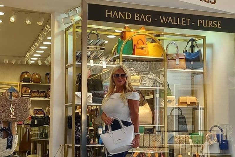 Visite à pied de la ville de Kusadasi et visite shopping depuis le port de Kusadasi