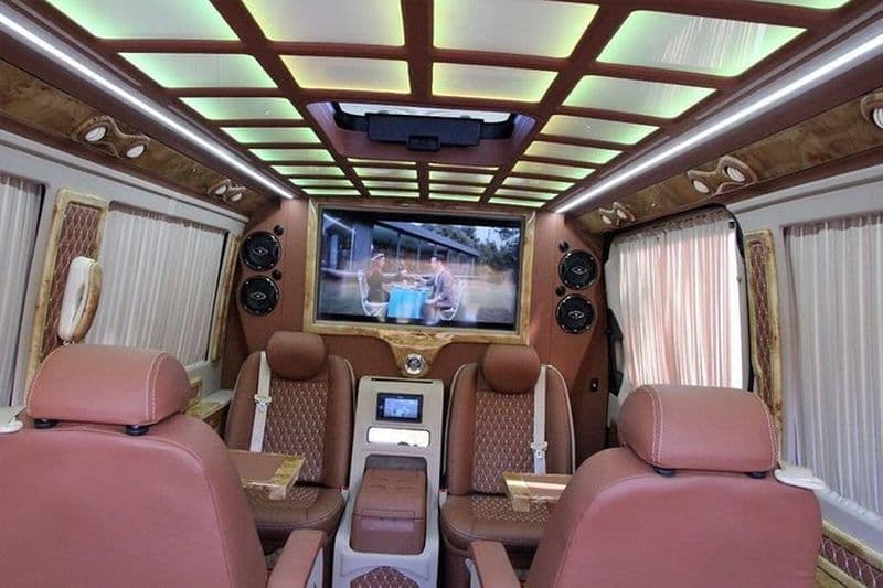 Transferts Aéroport Izmir Adnan Menderes - Kusadasi Centrum (Tous les hôtels, domicile...)