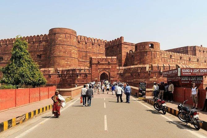 Voyage de 2 jours à Agra depuis Pune sans billets d'avion