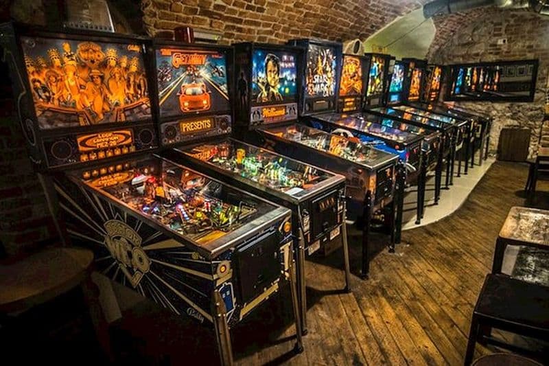 Visite privée de 2 heures du musée du flipper et de l'arcade au départ de Cracovie