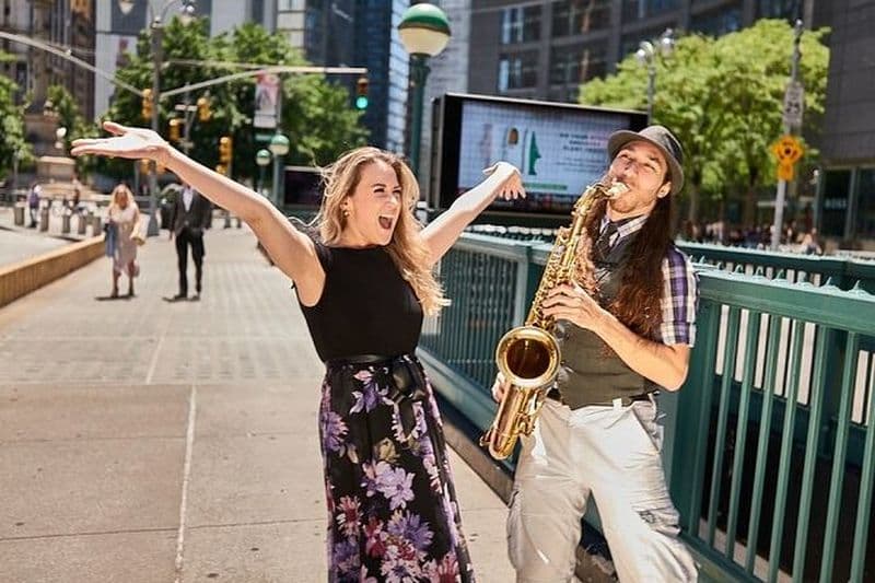 Le bus Ride Theatre et découvrez plus de 30 sites touristiques de New York à pied