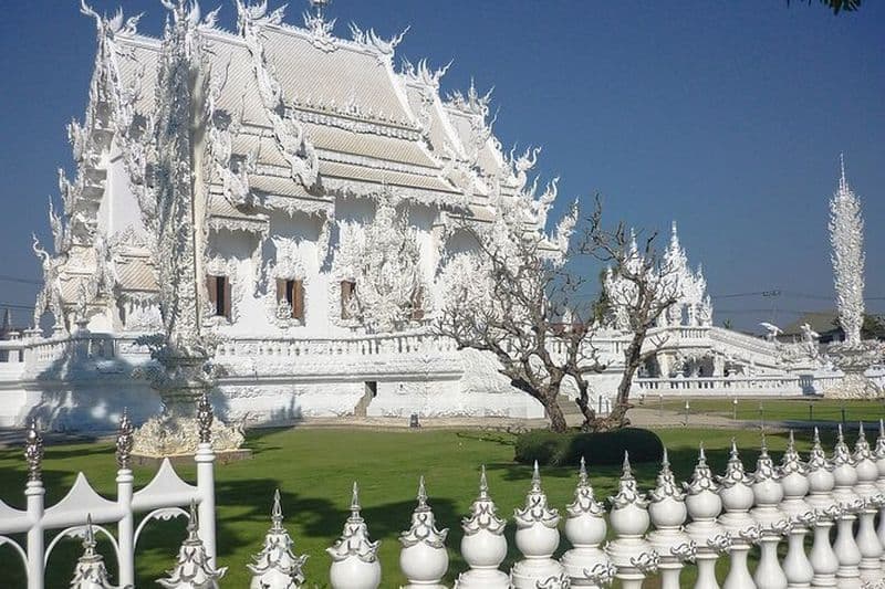 Visite de Chiang Rai: source chaude, temple blanc, triangle d'or, Yao