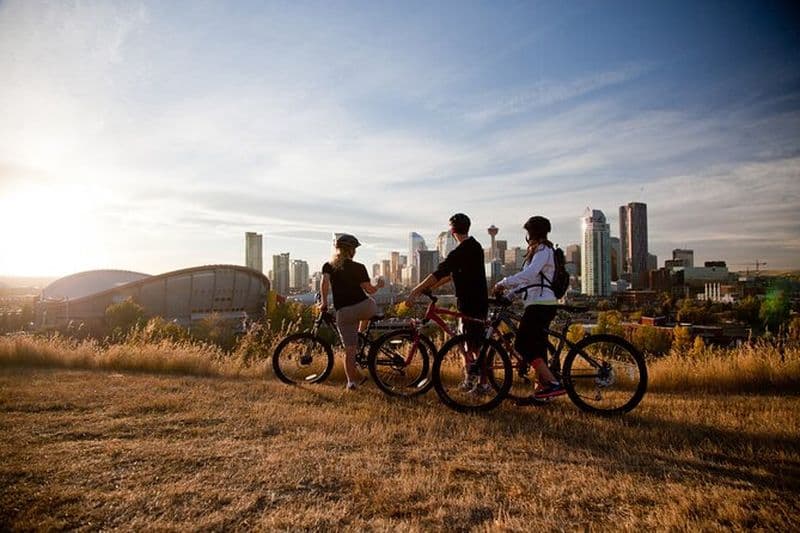 Calgary City Highlights Excursion de 3 heures en vélo, mise à niveau de vélo électrique disponible.