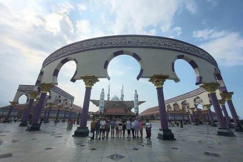 Visite de Semarang pour les passagers de croisière