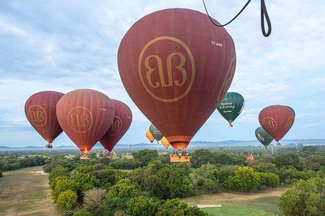 Mini groupe: expérience en montgolfière à Bagan (vols premium)