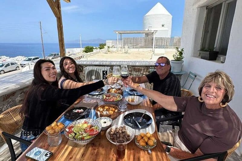 Cours de cuisine mykonienne en petit groupe