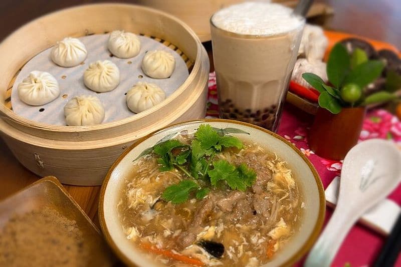 "Xiao long bao, soupe de boulettes de viande épaisse, thé au lait de tapioca" Expérience de repas légers traditionnels de Taïwan-B (Taipei Cooking Class) Japonais disponible