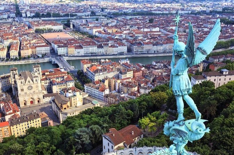 Les secrets de Fourvière Hill: Balade en puzzle autoguidée à Lyon
