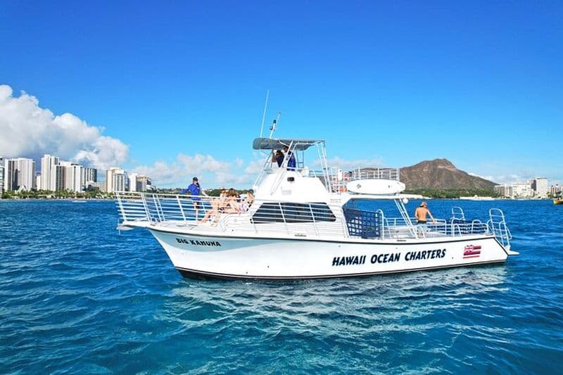 Location de bateau privé à Waikiki pour plongée et événements