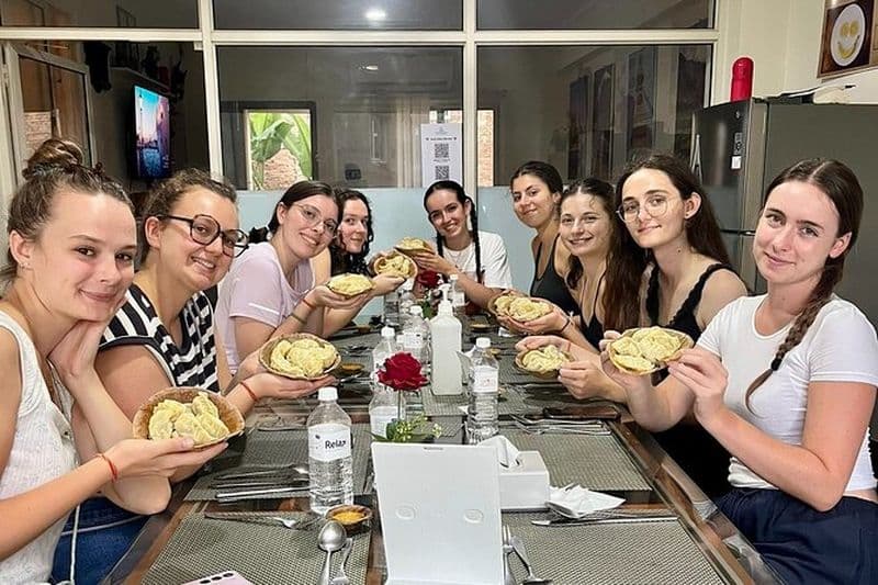 Katmandou : Cours de cuisine et fabrication de momos népalais