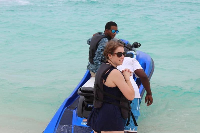 Visite en bus privé personnalisable d'une demi-journée aux Bahamas