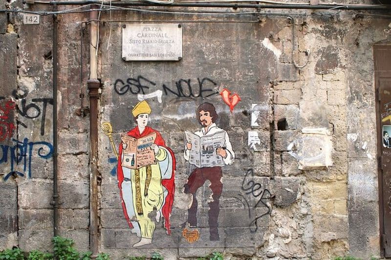 Chasse au trésor privée de la mythologie de Naples avec arrêts alimentaires