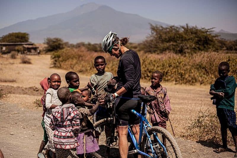 Excursion privée de 3 jours en vélo électrique au Kilimandjaro occidental