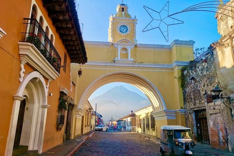 Aventure Tuk Tuk à Antigua au départ de Puerto Quetzal