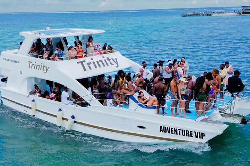 Punta Cana Hip Hop Party Boat avec Open Bar *Réservé aux adultes