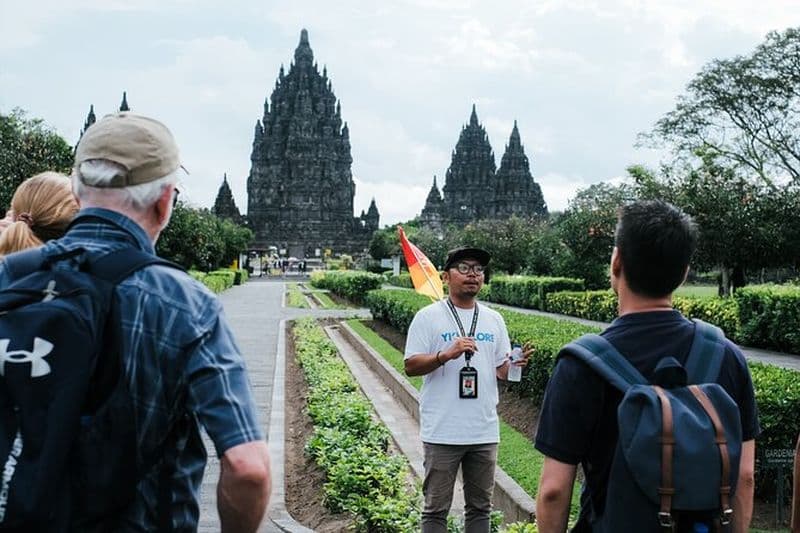 Billet Ascension de Yogyakarta Borobudur et visite partagée des temples de Prambanan