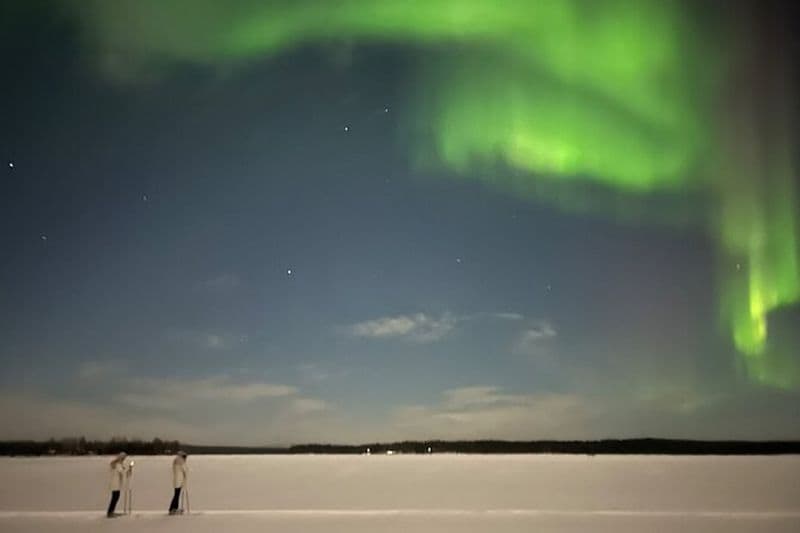 Ski nocturne: Découvrez la magie de l'Arctique