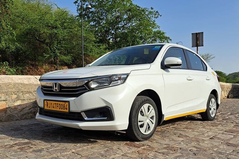 Transfert privé à l'arrivée de New Delhi de l'aéroport à l'hôtel / à l'hébergement