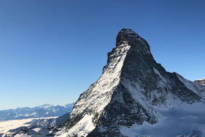 Randonnée privée d'une journée complète sur le sentier du Petit Cervin et des glaciers