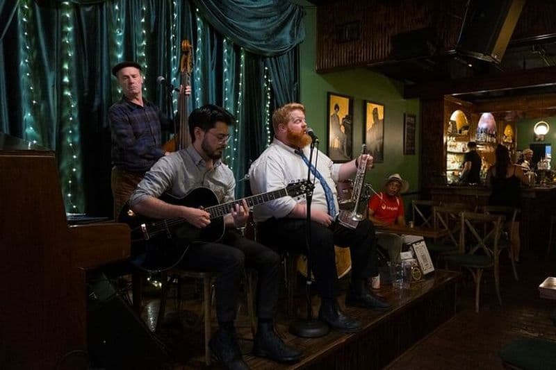 Tournée de jazz de la Nouvelle-Orléans : histoire et jazz live