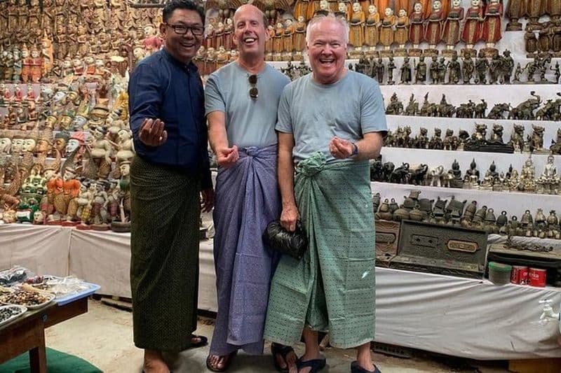 Excursion privée d'une journée à Bagan en voiture avec charrette à chevaux