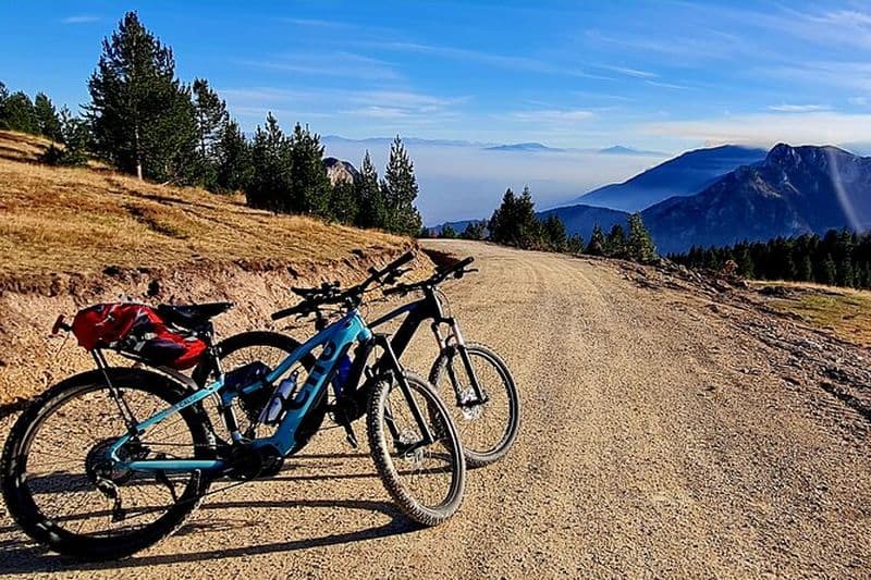 Meilleurs circuits à vélo E-MTB le long des Balkans occidentaux