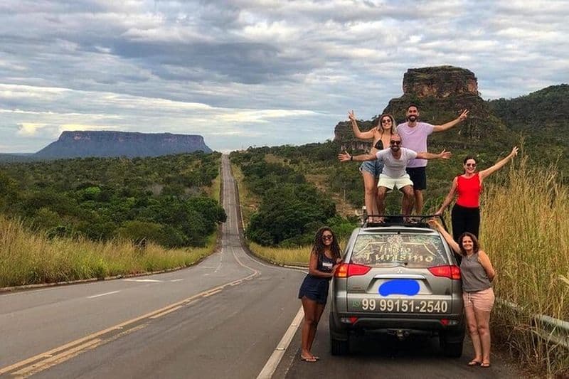 Découvrez le tourisme, les sentiers, les excursions en bateau et en voiture 4x4.