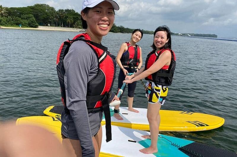 Découvrez Pasir Ris Beach avec Standup Paddle Board Orientation