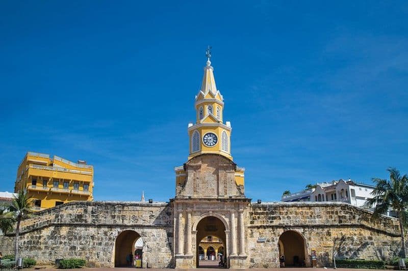 Photographie professionnelle nous marchons avec vous dans les belles rues de Carthagène
