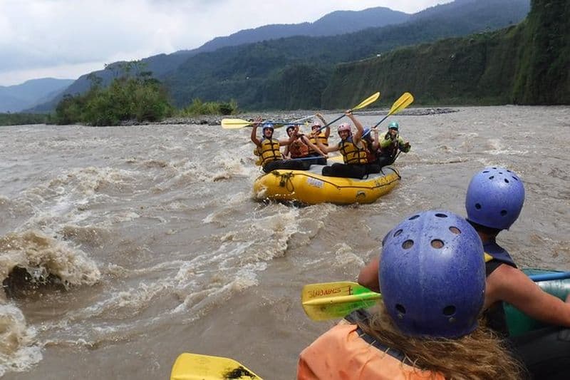Rafting d'une demi-journée sur la rivière Pastaza