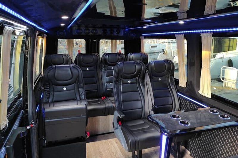 Transfert d'aéroport à Gouvia Marina