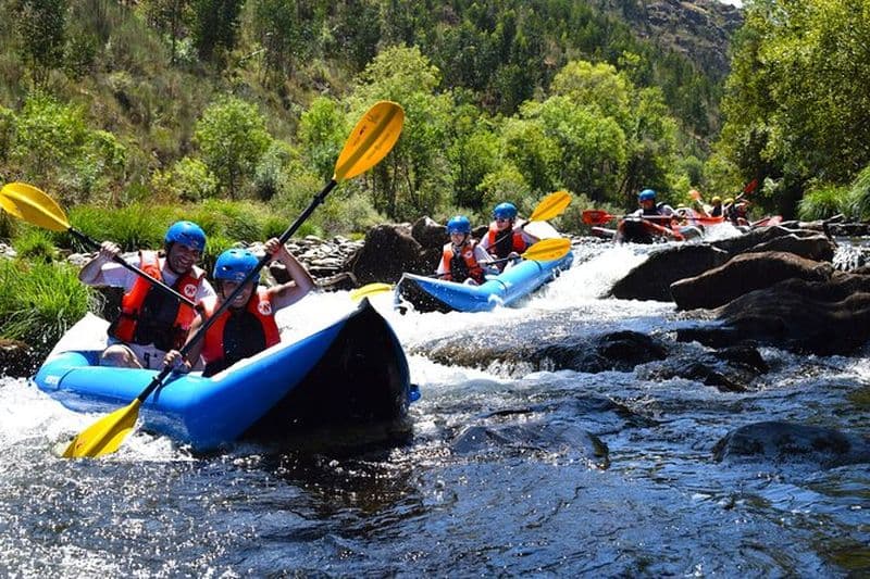 Excursion de cano-rafting de 3 heures sur la rivière Paiva