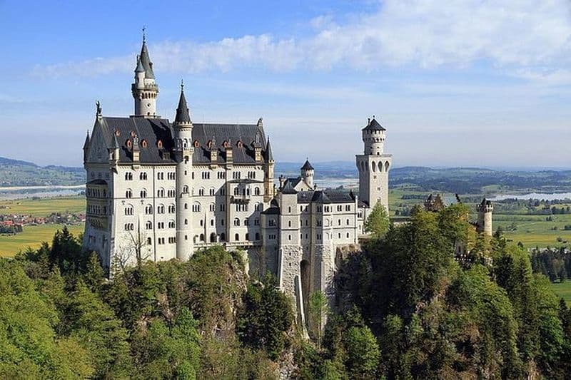 Excursion d'une journée au château de Neuschwanstein incl. Balade en calèche et visite guidée