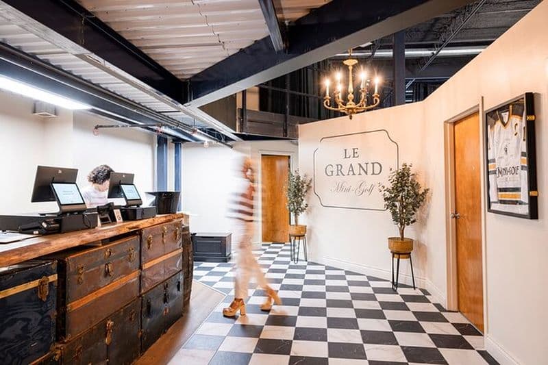 Minigolf vintage et immersif au Québec pour tous les âges