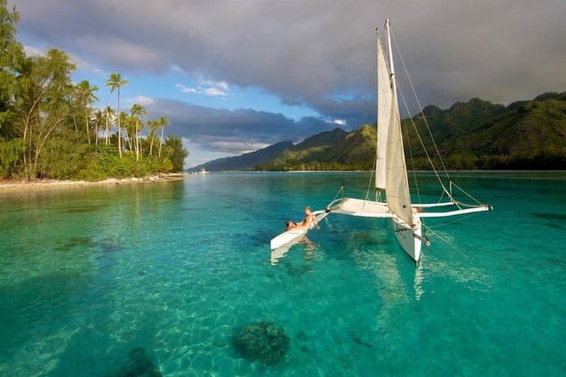 Demi-journée de voile à la découverte de Moorea