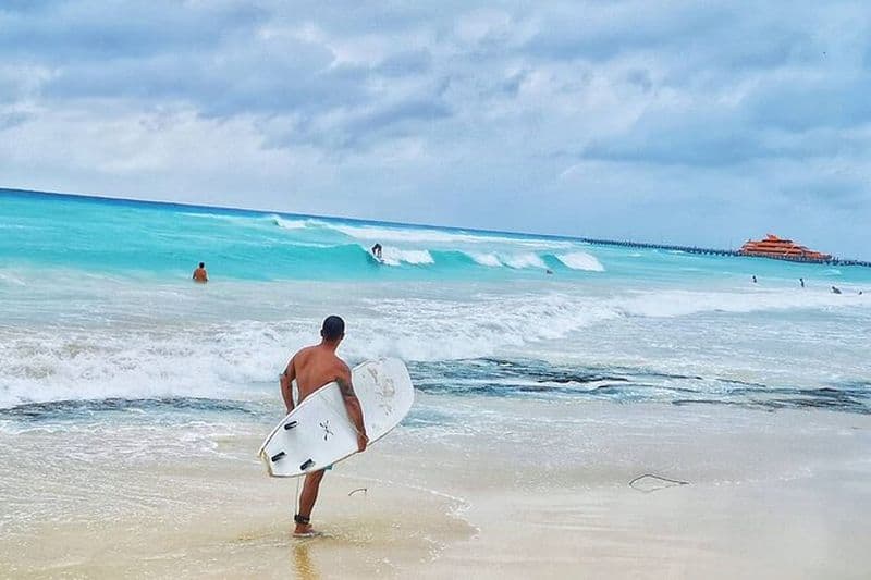 Location de planches de surf à l'école de surf à Playa Del Carmen Center