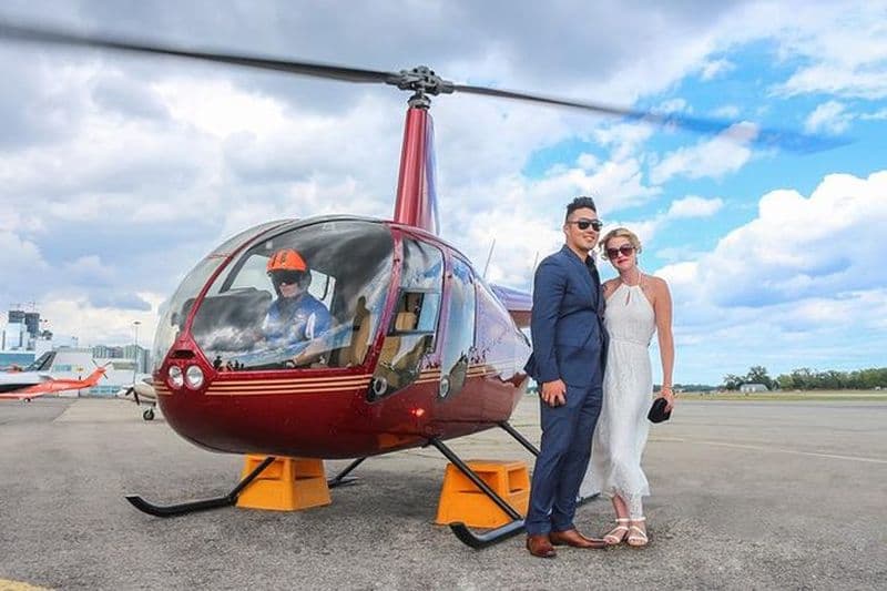 Tour privé : vol en hélicoptère romantique au-dessus de Toronto