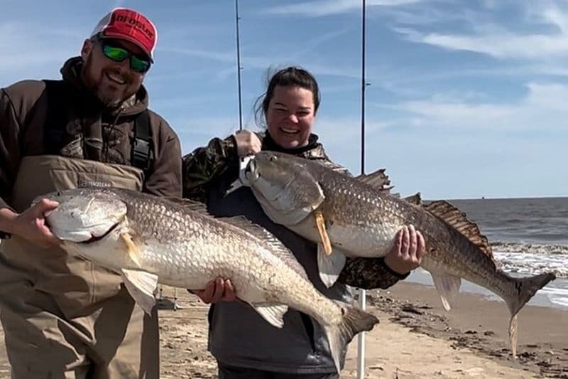 Activité de pêche sur plage en créole