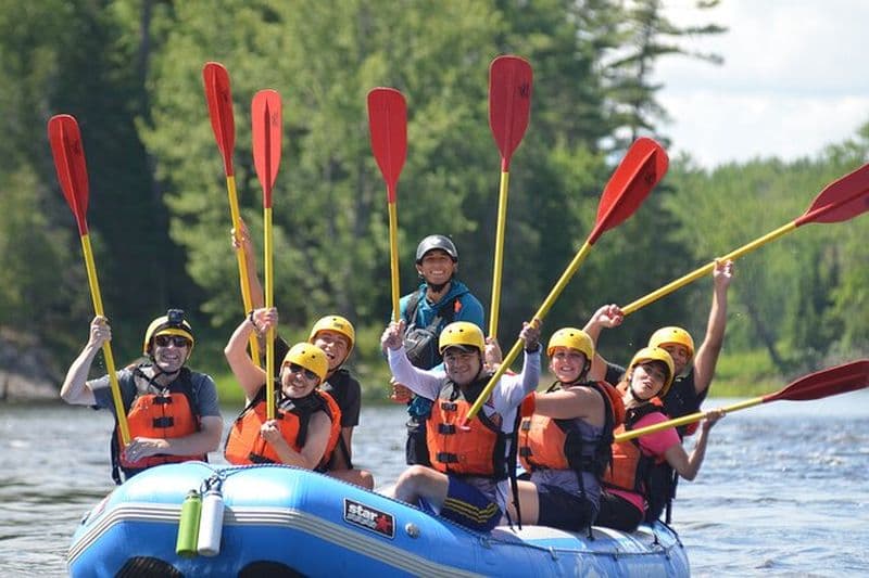 Journée de rafting complète sur la rivière des Outaouais
