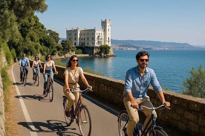 Excursion à vélo électrique à Trieste : Vieille ville, château de Miramare et Gelato