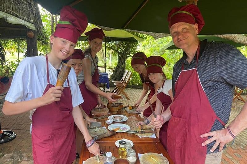 Le Cyclisme, panier bateau, équitation buffallo et Tour de cuisine