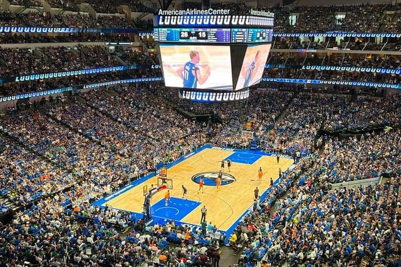 Match de basket des Dallas Mavericks à l'American Airlines Center