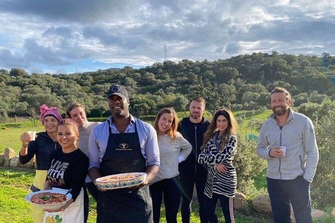 Cours de pâtes sardes d'une demi-journée avec repas et danse latine