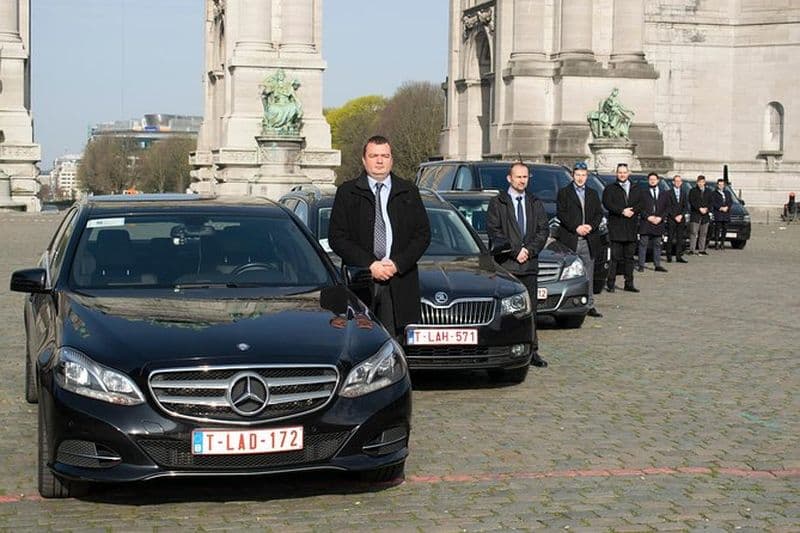 De la ville de Bruxelles à l'aéroport CRL de Charleroi - Transfert aéroport privé