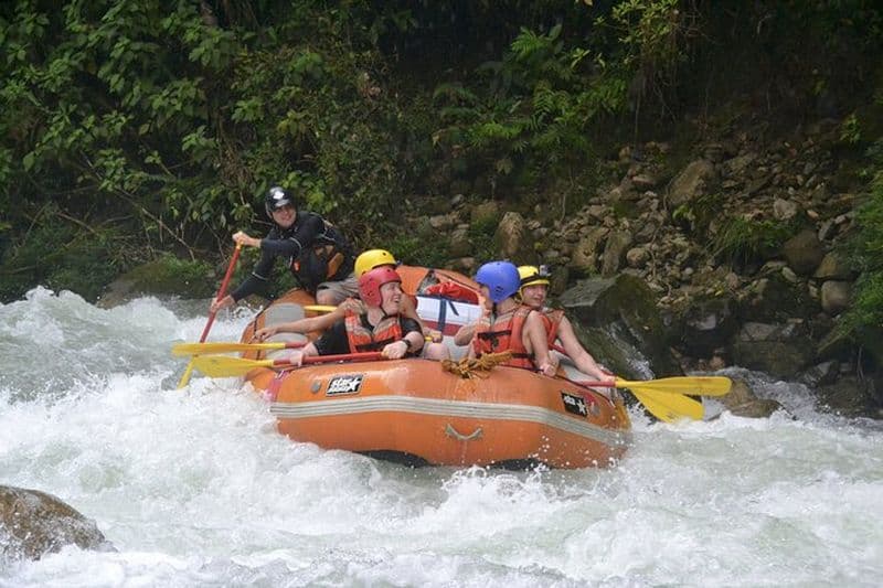 Rafting d'une journée à Jondachi & Hollin Classe IV Tena, Équateur